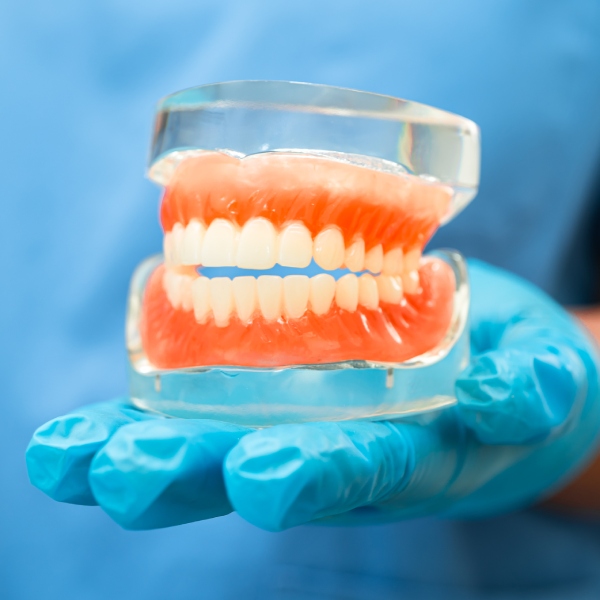 Fogászati Implantátum